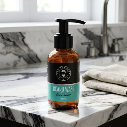 Oak & Amber beard wash lifestyle image
